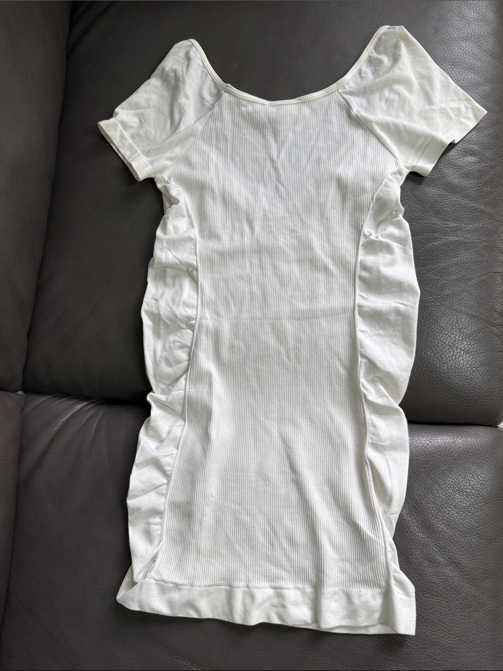 bebe Off-White Short Sleeve Ruched Ribbed Knit Top - Picture 5 of 5